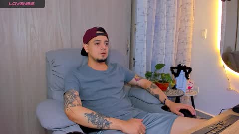 kendel_dimitri online show from October 12, 3:55 am