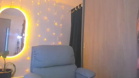 kendel_dimitri online show from December 27, 7:08 am