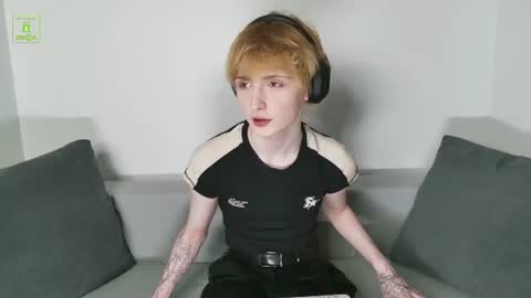 Kessy online show from June 12, 8:39 pm