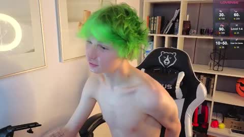 Kessy online show from November 20, 1:38 am