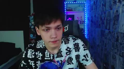 Snapshot of kevin_joestar chatting on February 23, 4:44 am Kevin online show from February 23, 4:44 am