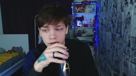 Snapshot of kevin_joestar chatting on December 31, 4:16 am Kevin online show from December 31, 4:16 am