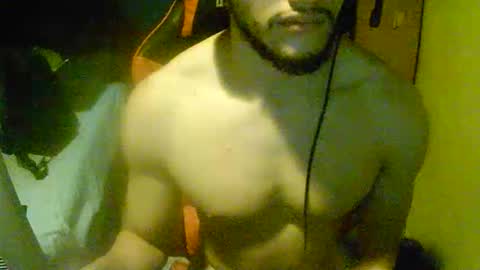 keving_ online show from May 12, 9:01 pm