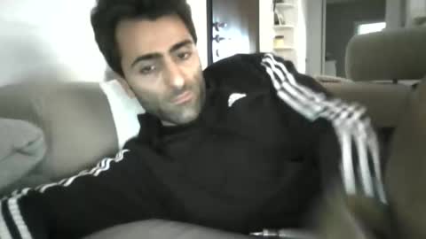 kikkus01 online show from October 28, 8:28 am