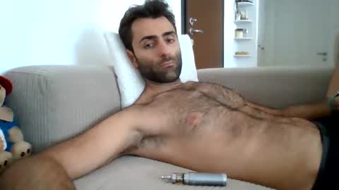 kikkus01 online show from June 9, 12:07 pm