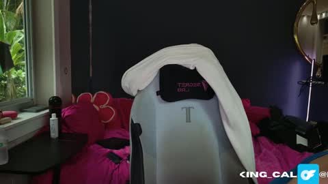 king_cal_ online show from September 8, 8:19 pm