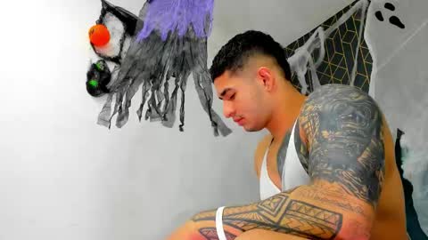 Angel Falconer online show from October 15, 3:58 am