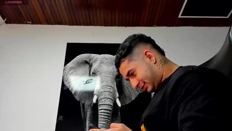 Angel Falconer online show from November 13, 5:12 am