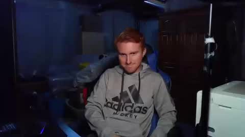 Master  King Tommy online show from October 15, 10:28 pm