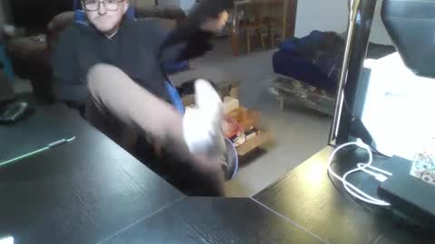 Master  King Tommy online show from December 16, 9:31 pm