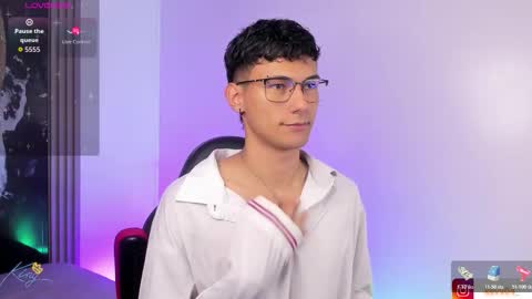  A L E X  online show from March 26, 4:16 am