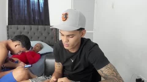 DOMINANT ALPHA KINGS online show from December 13, 7:53 pm