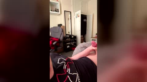 kingtomf online show from April 4, 4:04 pm