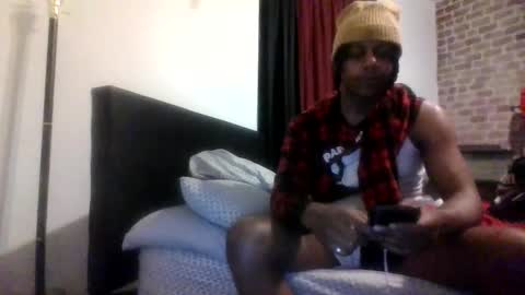 kingwoodyy online show from March 22, 1:54 am