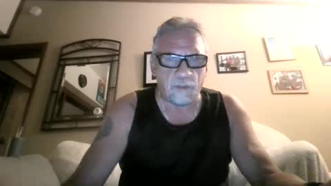 coolassmofo online show from April 30, 4:19 am