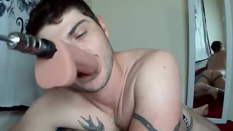 kinkyboy30_ online show from October 27, 5:26 pm