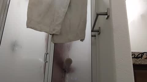 Snapshot of kinkyguy4you00 chatting on January 26, 10:02 pm whateveryouwant online show from January 26, 10:02 pm