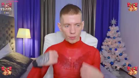 Snapshot of kireev_ chatting on December 13, 6:53 am online show from December 13, 6:53 am