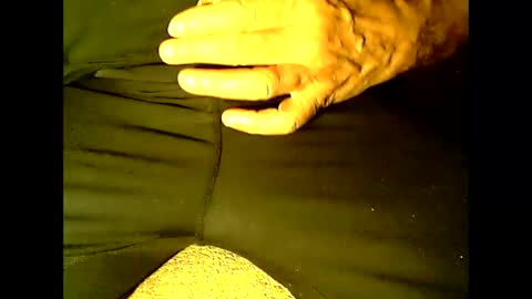 Snapshot of kledenn chatting on December 9, 6:30 pm kledenn online show from December 9, 6:30 pm