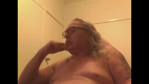 knobout online show from January 18, 11:23 am