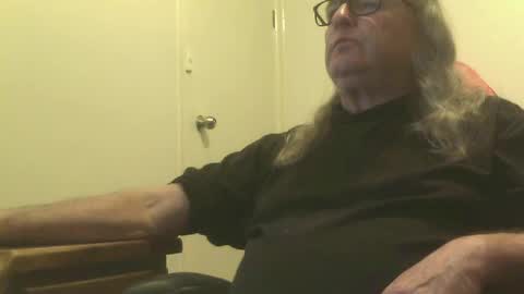 knobout online show from July 5, 11:17 am