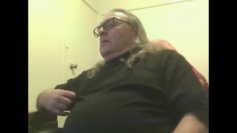 knobout online show from June 11, 8:12 am