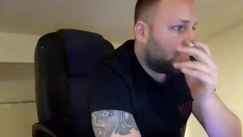 hugo online show from February 26, 7:59 pm