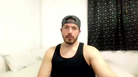 kolombianox online show from October 30, 6:37 am