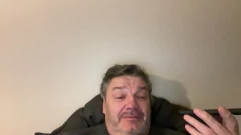 kovapoika online show from October 27, 4:31 pm