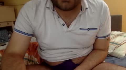 kr4k3n_ online show from October 19, 1:58 pm