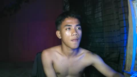 Snapshot of kritthanarkorn chatting on September 21, 3:01 pm kritthanarkorn online show from September 21, 3:01 pm