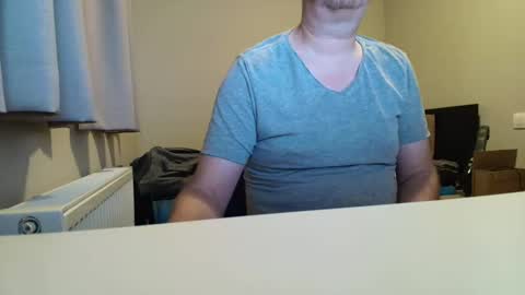 kuipers_1976 online show from May 10, 7:59 pm