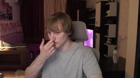 l1onkennedy online show from November 17, 9:18 pm