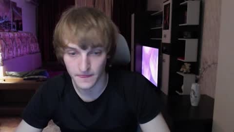 l1onkennedy online show from December 17, 9:21 pm