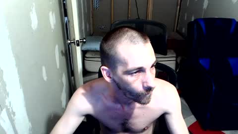 l1v1nth3dr3am online show from July 29, 6:12 am