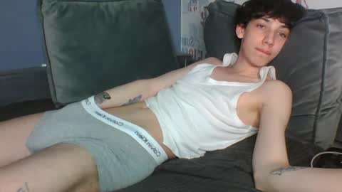 liam online show from April 21, 11:44 pm