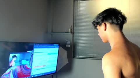 labrinthteasing online show from February 14, 12:22 pm