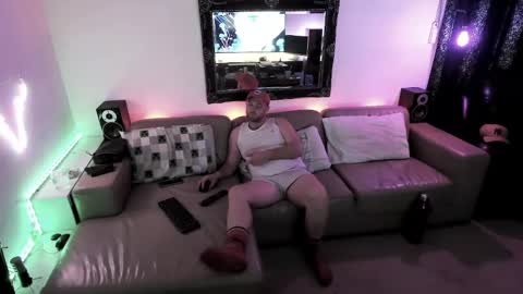 Hectic online show from February 14, 11:42 am