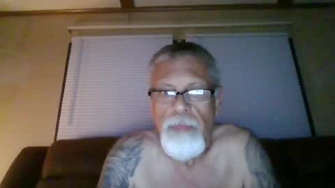 laidbackluxury online show from June 29, 2:29 am