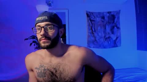 larry_stewart online show from December 19, 11:56 pm