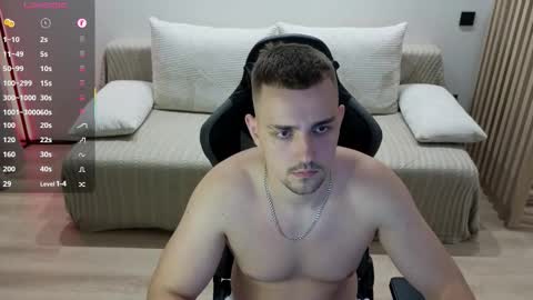 Snapshot of larstar01 chatting on September 21, 9:37 pm Lars online show from September 21, 9:37 pm