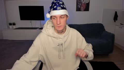 acie online show from December 28, 2:11 am