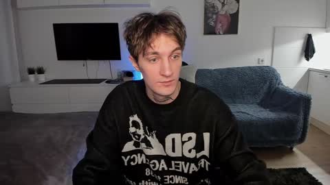 acie online show from December 21, 9:58 pm