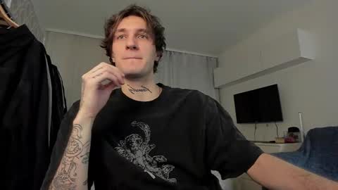 acie online show from March 12, 7:59 pm