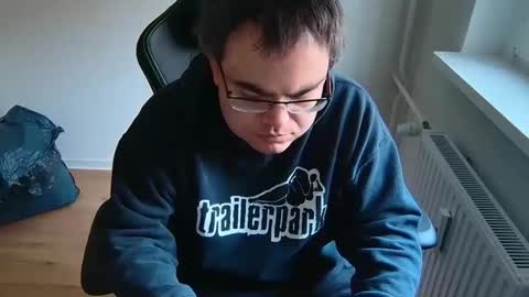 latexboy893 online show from February 25, 8:37 am