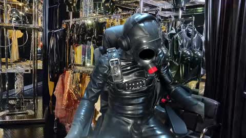 latexlover202 online show from January 10, 8:37 pm
