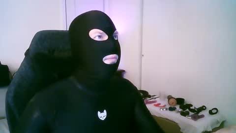 latexminheadroom online show from June 21, 2:50 am