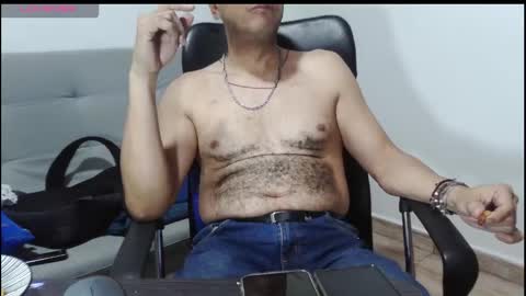 latinmartin254 online show from March 13, 12:07 am