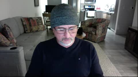 QS - INDEPENDENT MODEL online show from March 6, 3:02 am