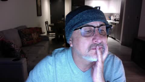 QS - INDEPENDENT MODEL online show from January 17, 2:08 am